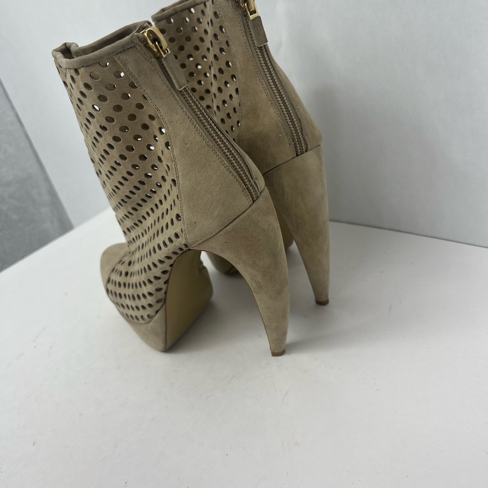 Walter Steiger suede Lobster Claw Heeled Boots - Picture 10 of 17